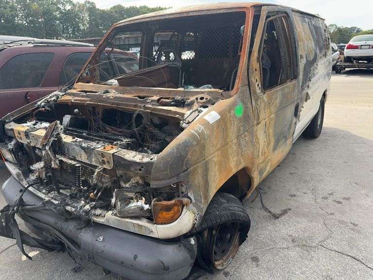 Parts Only 2006 FORD E150 1FTRE14W56DA69961