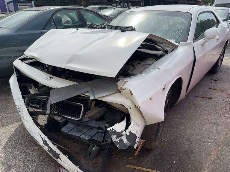 Parts Only 2010 Dodge Challenger 2B3CJ4DV0AH292609