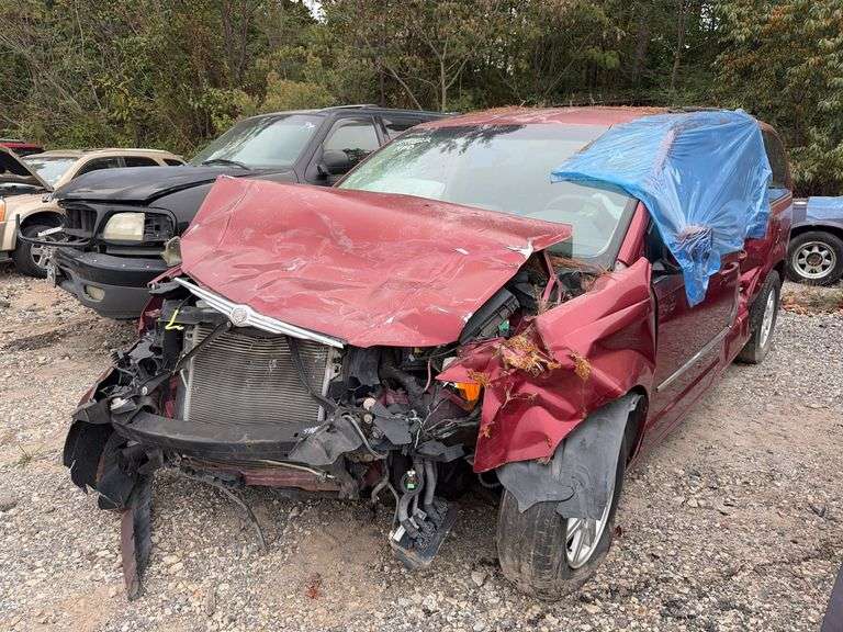 . 2010 CHRYSLER TOWN & COUNTRY 2A4RR5D19AR358597