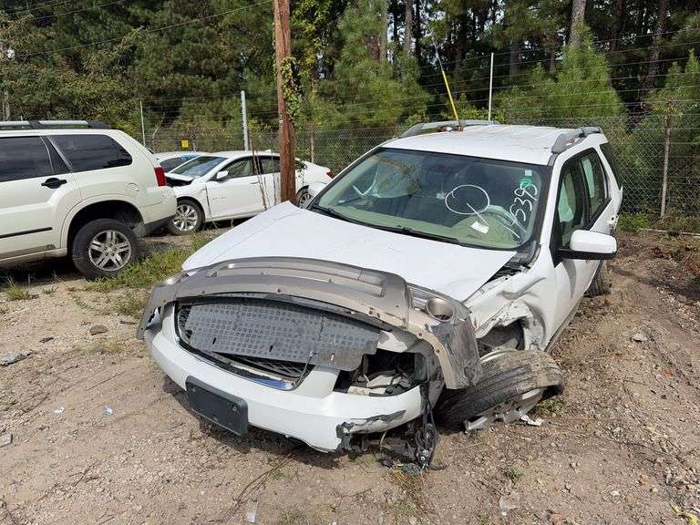 Parts Only 2007 Ford Freestyle 1FMDK02117GA00782
