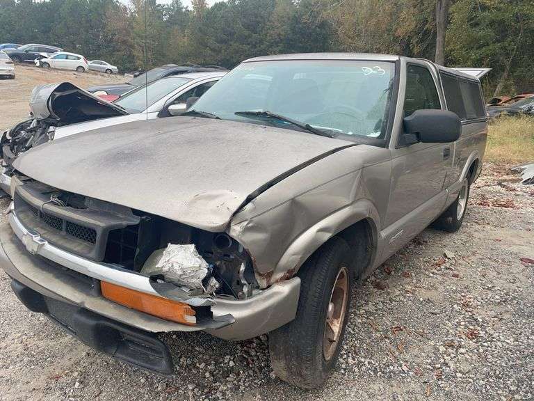 . 2003 CHEVROLET S-10 1GCCS14H338122662