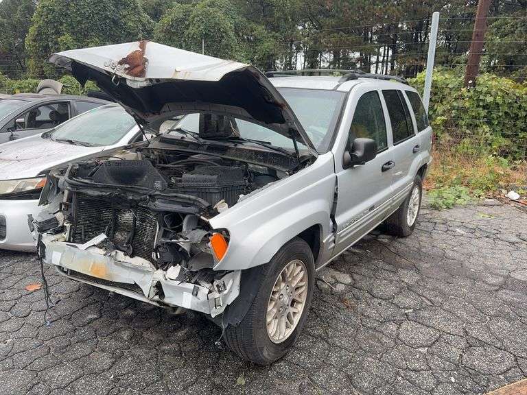 Parts Only 04 JEEP CHEROKEE 1J4GX48SX4C381524