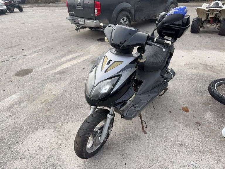 2017  Gator  50cc  LYDY5TBB0G1500462