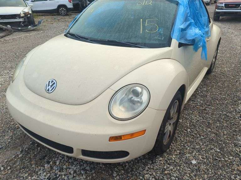 2006  VOLKSWAGEN  Beetle  3VWRF31Y76M326831