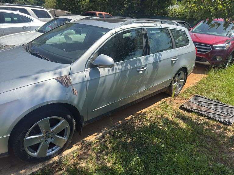 2008 VOLKSWAGEN PASSAT