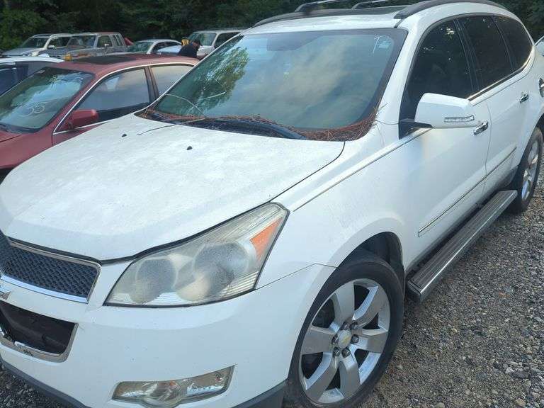 2011  CHEVROLET  Traverse  1GNKRLED7BJ399652