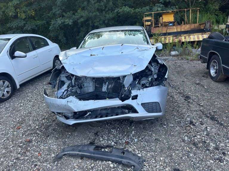 2016  NISSAN  Sentra  3N1AB7AP8GL660449