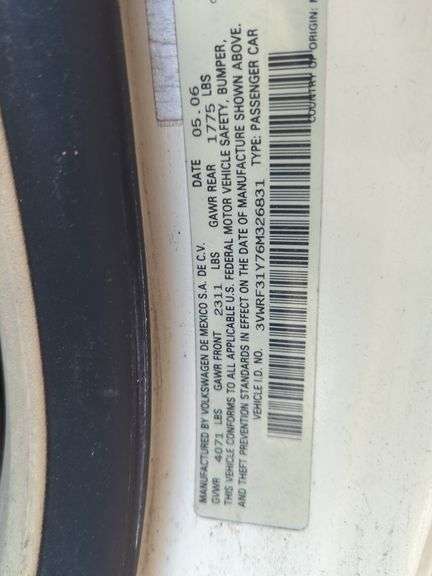 2006  VOLKSWAGEN  Beetle  3VWRF31Y76M326831