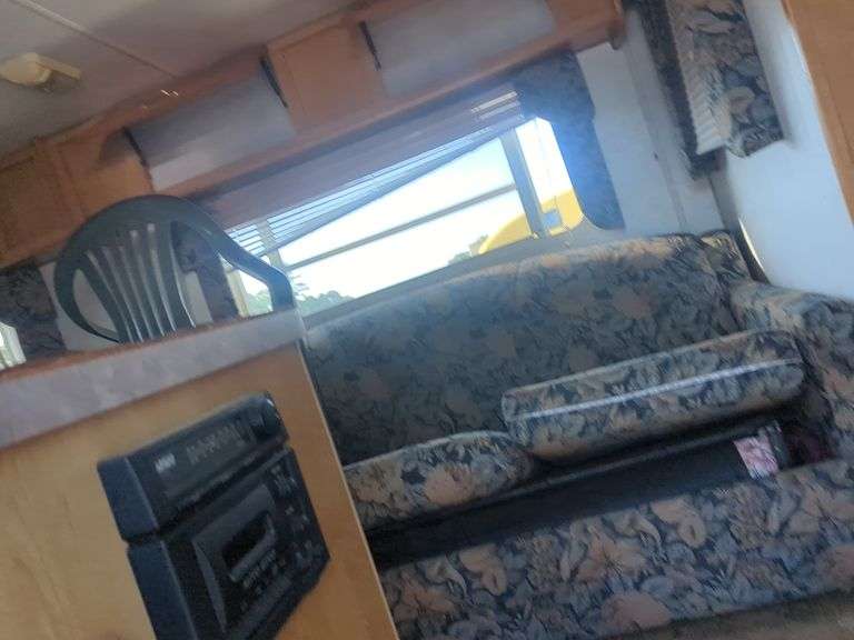 2000  SKYLINE CORPORATION  Nomad  1SN300P28YF002732