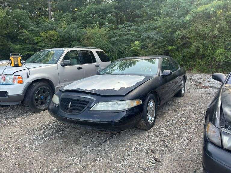 1998  LINCOLN  Mark  1LNLM92V5WY601456