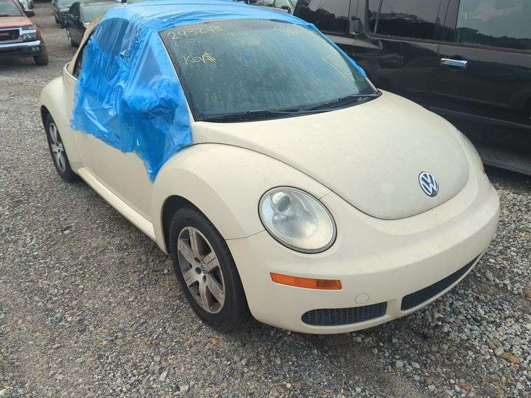 2006  VOLKSWAGEN  Beetle  3VWRF31Y76M326831