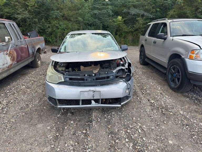 2008  FORD  Focus  1FAHP35N38W155712