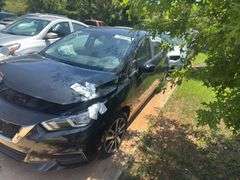 21 Nissan Versa
