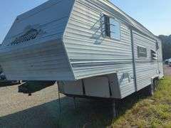 2000  SKYLINE CORPORATION  Nomad  1SN300P28YF002732