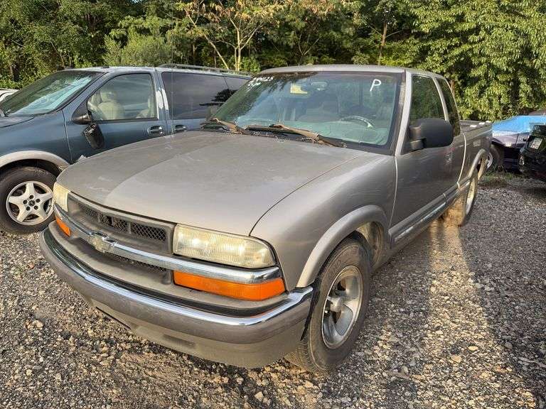 . 2003  CHEVROLET  S-10  1GCCS19X238151991