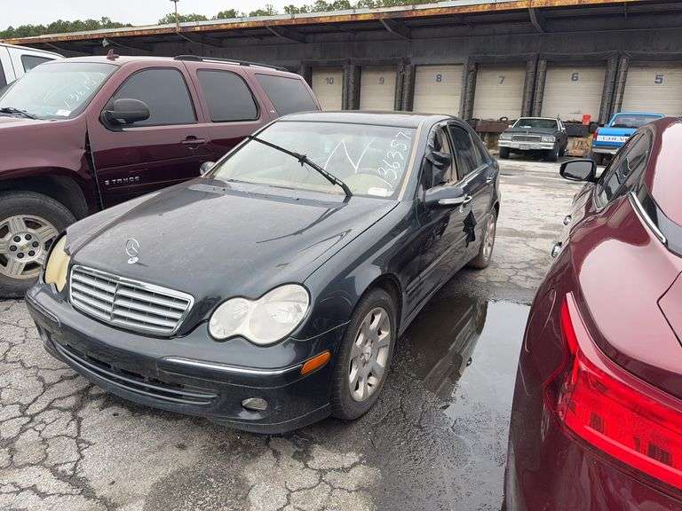 . 2005  MERCEDES  C320  WDBRF64J85F677408