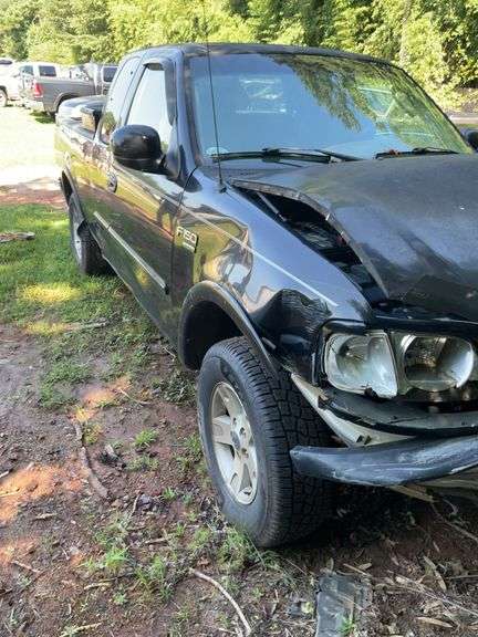 2002  FORD  F-150  1FTRX18L02NB63874