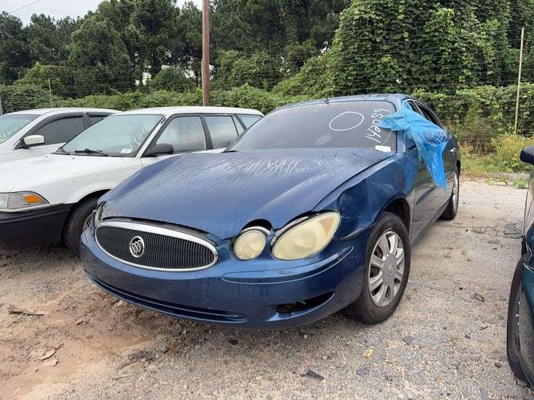 . 2005  Buick  Lacrosse  2G4WC532651296953