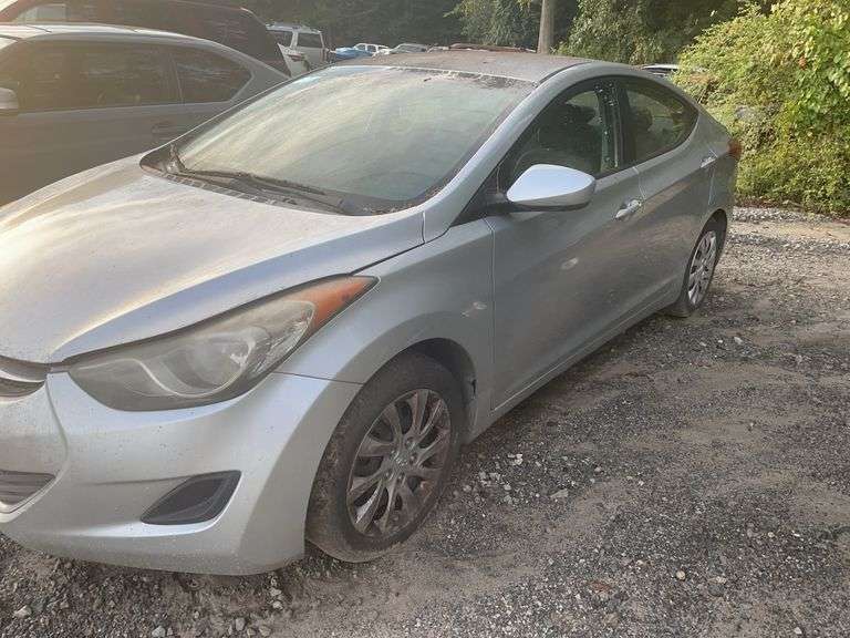 . 2013  HYUNDAI  ELANTRA  5NPDH4AE8DH193194