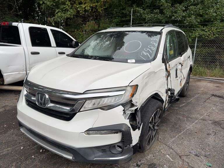 . 2020  Honda  Pilot  5FNYF6H96LB013185