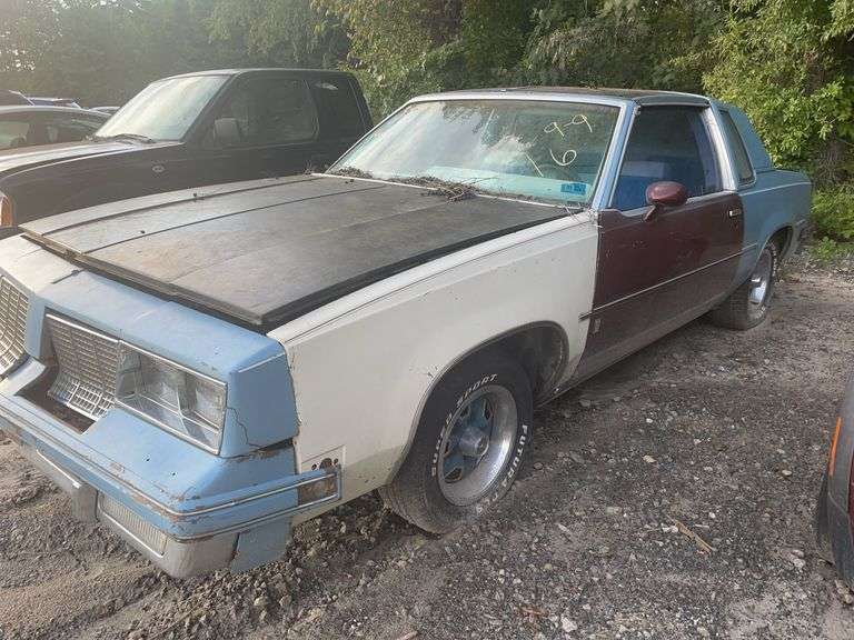 . 1982  OLDSMOBILE  CUTLASS  1G3AR478XCM450233