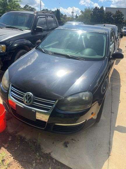 09 Volkswagen Jetta - Derelict