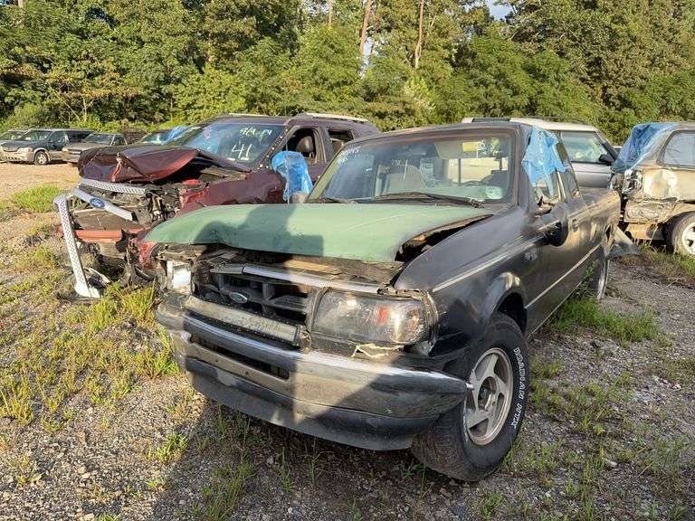 . 1994  FORD  RANGER  1FTCR14A7RPC57768