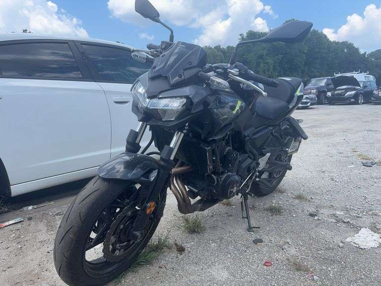 . 2024  KAWASAKI  Z650  ML5EREP13RDAB5565