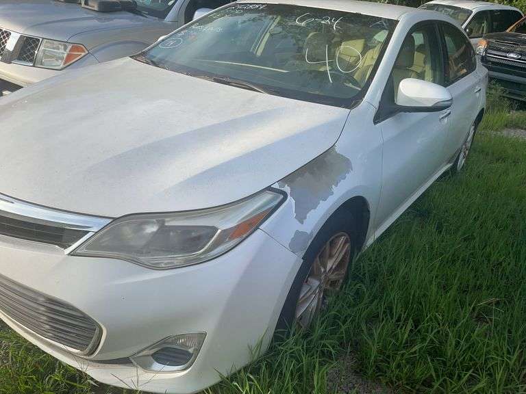 . 2015  TOYOTA  AVALON  4T1BK1EB4FU157742