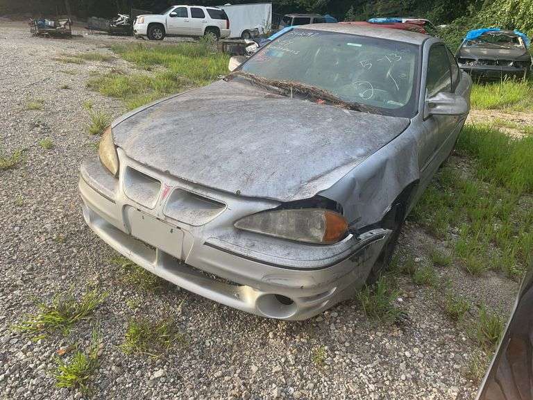 . 2001  PONTIAC  GRAND AM  1G2NW12E81M552914