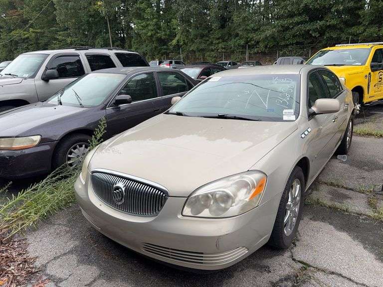 . 2007  Buick  Lucerne  1G4HD572X7U229571