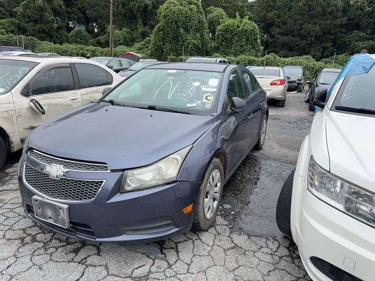 . 2013  Chevrolet  Cruze  1G1PA5SG8D7161074