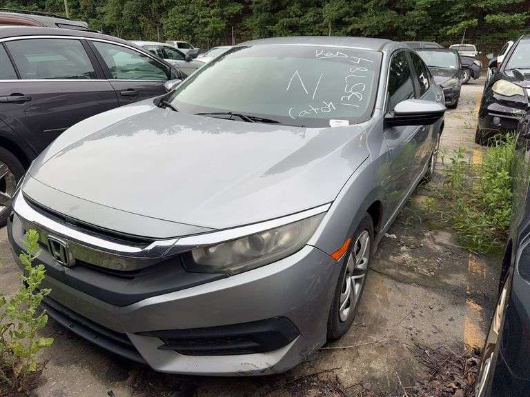 . 2018  HONDA  CIVIC  19XFC2F56JE005731