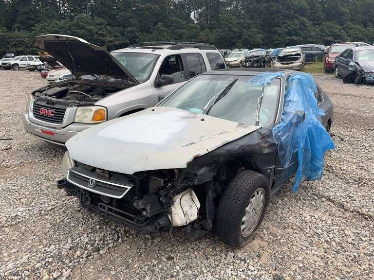 . 1996  HONDA  ACCORD  1HGCD5657TA032901