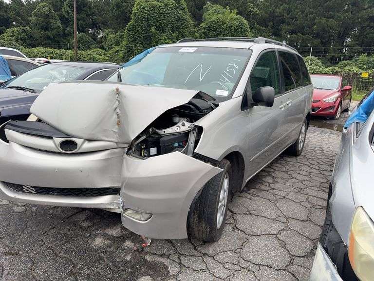 . 2006  TOYOTA  SIENNA  5TDBA22C66S056622