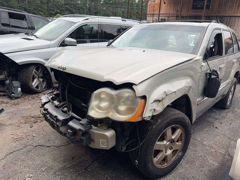 . 2010  JEEP  CHEROKEE  1J4PS4GK0AC125274