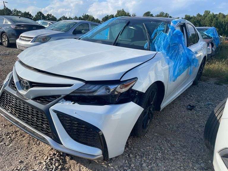 . 2021 TOYOTA CAMRY 4T1KZ1AK4MU059129