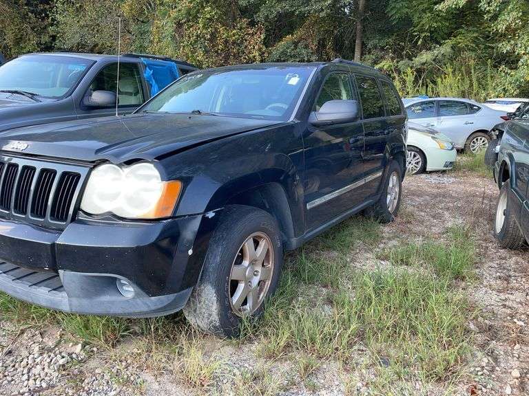 . 2010  JEEP  GRAND CHEROKEE  1J4PR4GK3AC140184