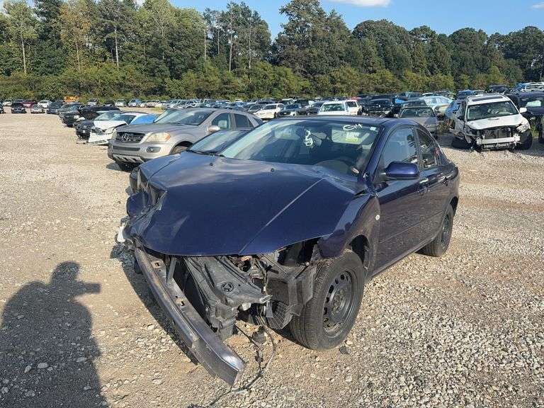 . 2006 MAZDA 3 JM1BK12F461436976