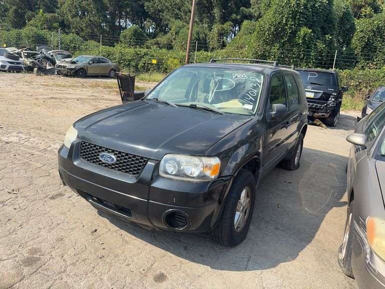 . 2006  FORD  ESCAPE  1FMYU02Z76KC72783