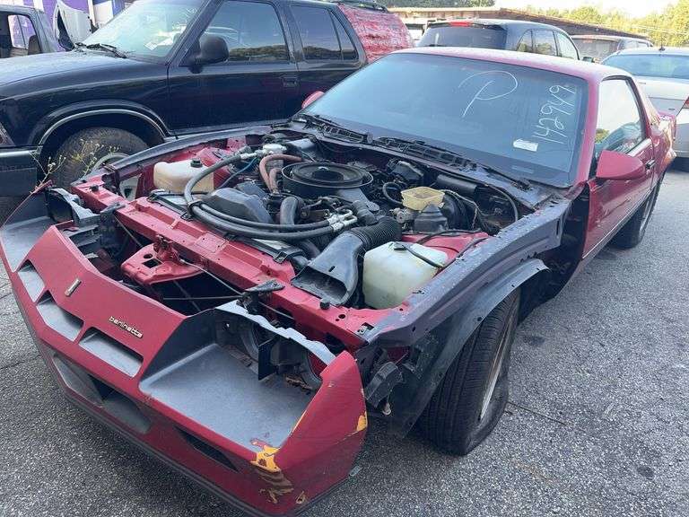 Parts Only. 1982  CHEVY  CAMARO  1G1AS87H0CL210084