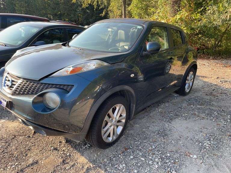 . 2011  NISSAN  JUKE  JN8AF5MR4BT015907