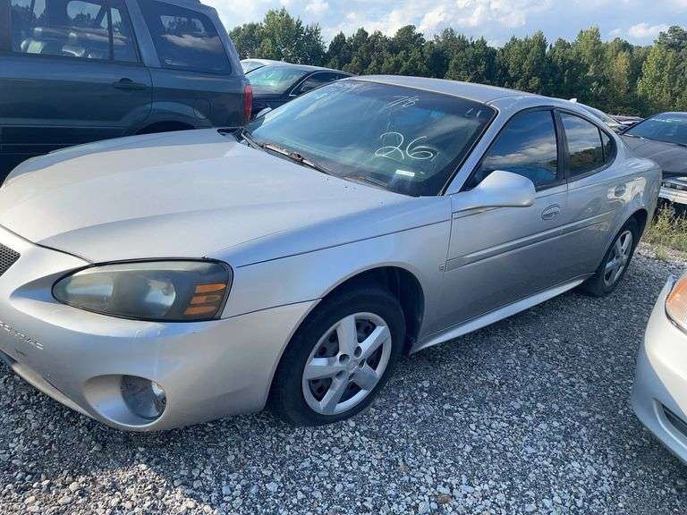 . 2007 PONTIAC GRAND PRIX 2G2WP552071127136