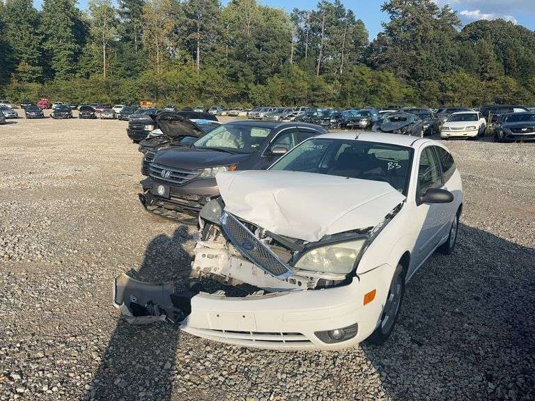 . 2007 FORD FOCUS 1FAHP31N07W125748