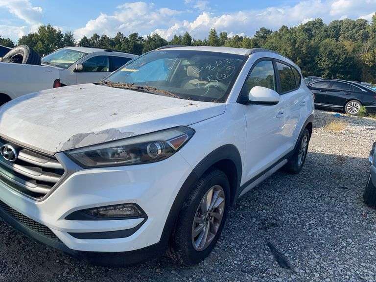 . 2018 HYUNDAI TUCSON KM8J33A46JU714963