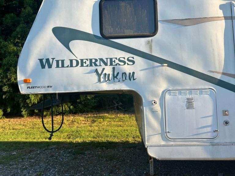 133816 WILDERNESS  YUKON  1ED2S272944002145