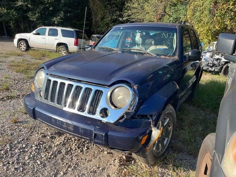 . 2006  JEEP  LIBERTY  1J4GK58K76W115657