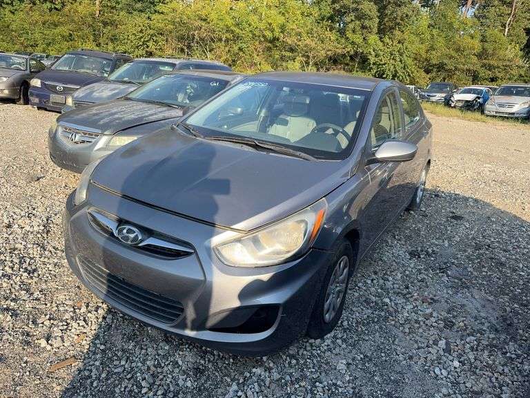 . 2014 HYUNDAI ACCENT KMHCT4AEXEU720004