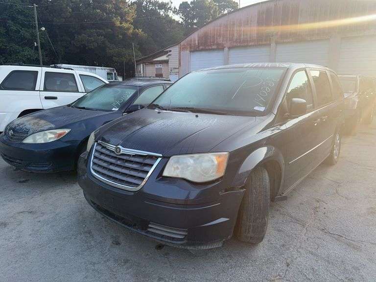 . 2008  CHRYSLER  TOWN/COUNTRY  2A8HR44H08R621653