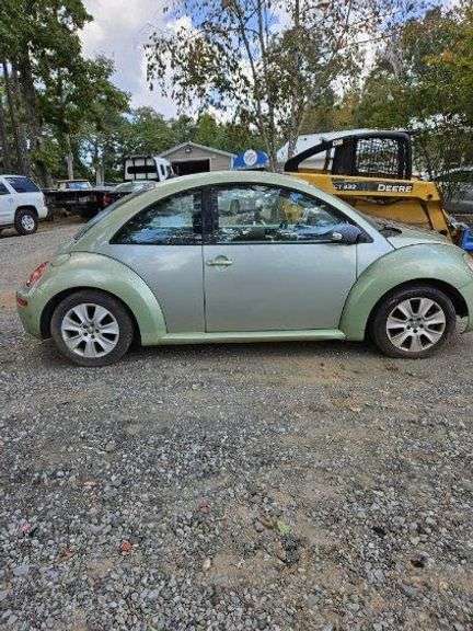 144727 2008  VOLKSWAGEN  Beetle  3VWPW31C98M522378